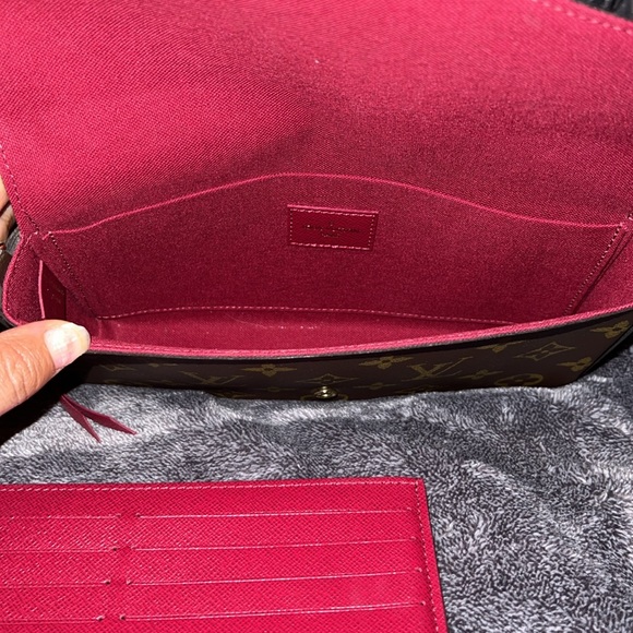 Louis Vuitton Felicie Monogram Pochette - Picture 12 of 15